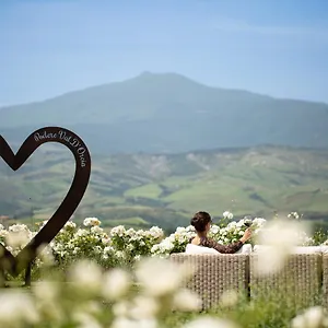 Podere Val D'orcia - Tuscany Equestrian Séjour à la ferme